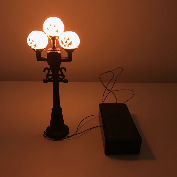 Vintage Spooky Hollow 3-Pumpkin Ghosts Lamp Post & Ghost Fence Accessories Rare - Picture 12 of 14